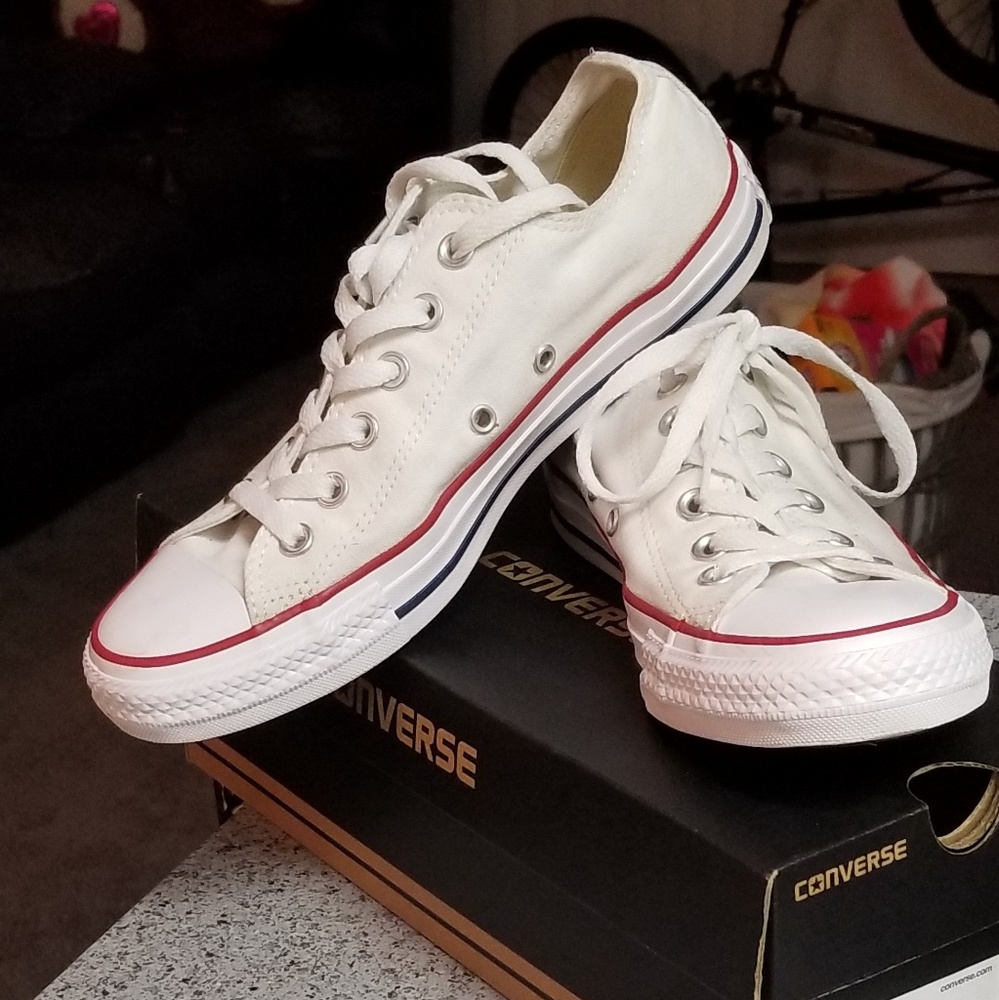 White converse sneakers size 6
